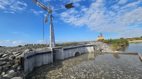 : Vistrap en molens geplaatst bij de Mokkebank
